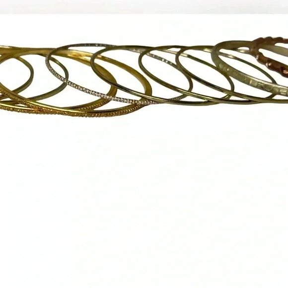 Multiple gold bangle bracelets random assortment of gold colored bracelets - Picture 1 of 7